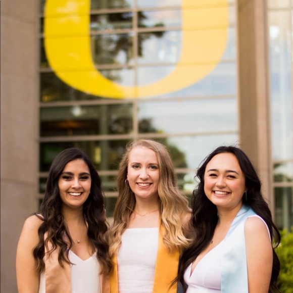 Meet your Posher, Amy - Picture 2 of 2